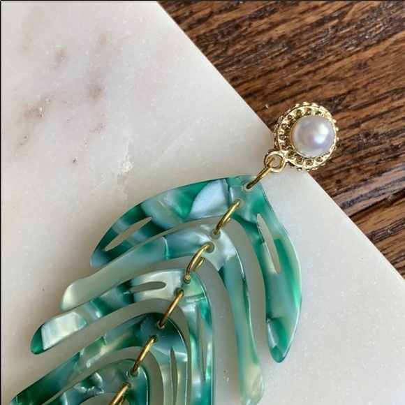 Green Palm Leaf Earrings - Picture 3 of 7